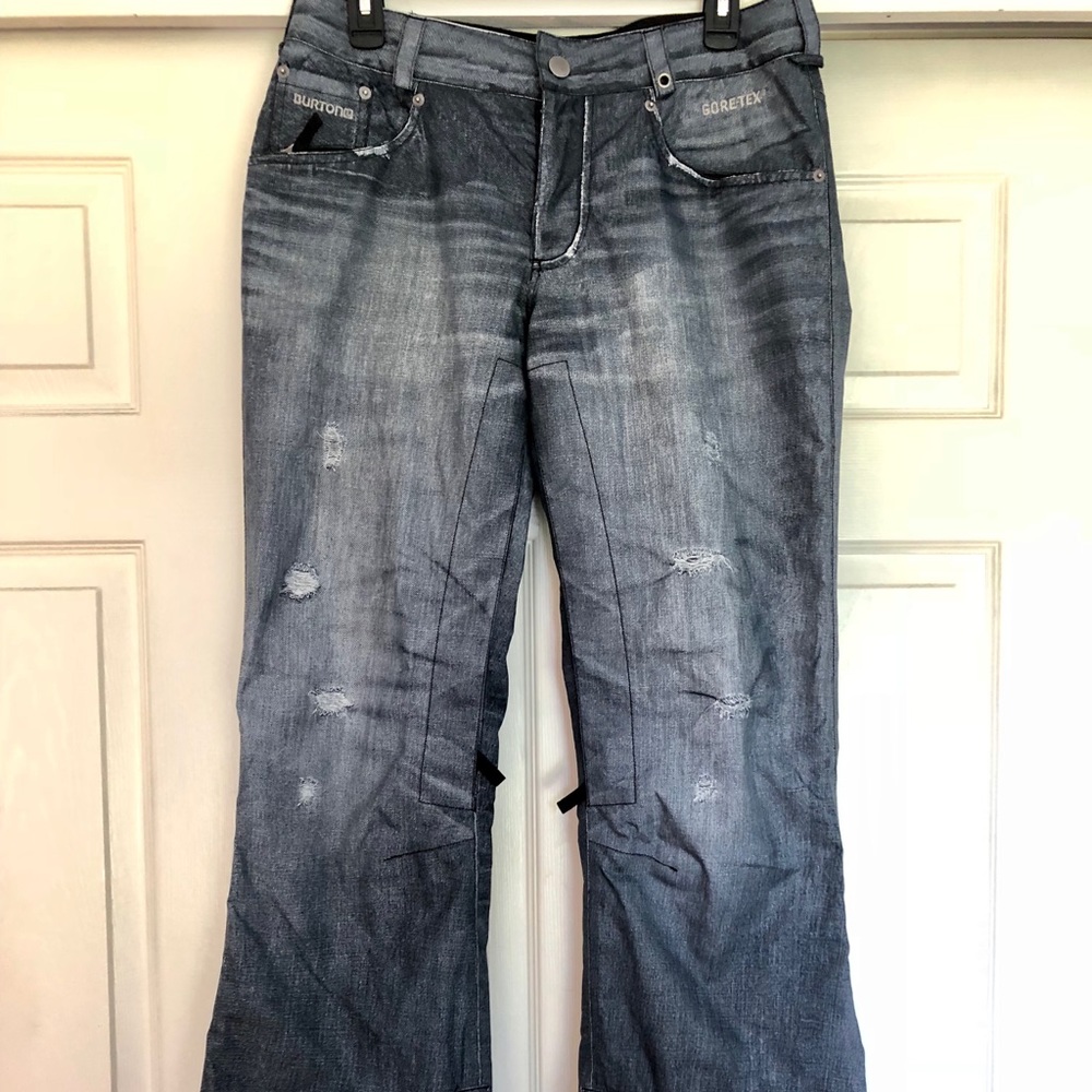 Burton Snowboarding Pants. Size small women’s